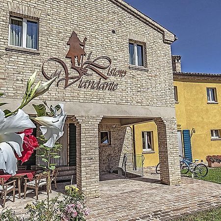 Il Ristoro Del Viandante Hotell Offagna Exteriör bild